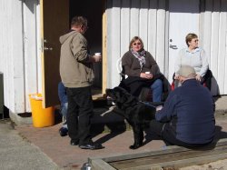 Treffen auch vor der Außenküche