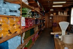 Hier wurde damals die gebrachte Schafswolle gegen fertige Produkte getauscht.